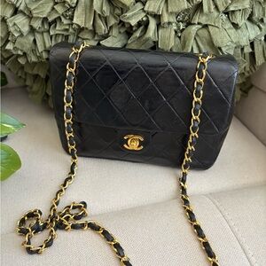 Chanel 1980s Vintage Classic Mini Square flap bag